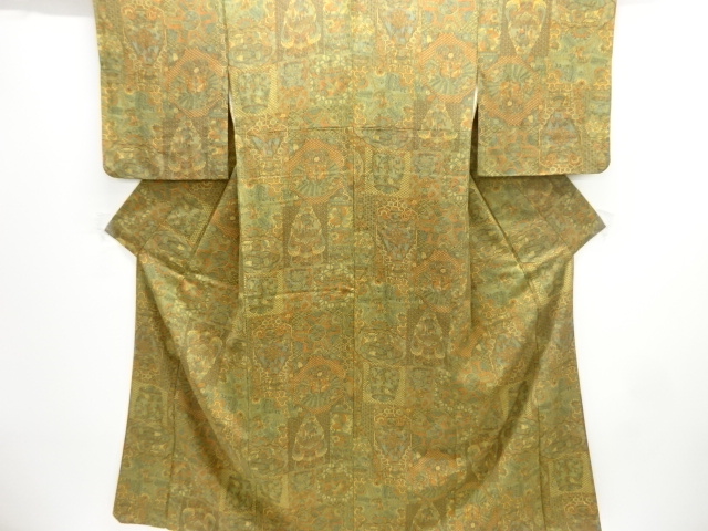 陶器に異国人物・花鳥模様小紋着物